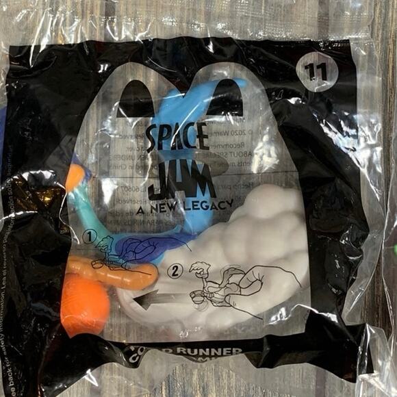 McDonalds Space Jam Happy Meal Toys 2021 Lot of 9 Basketball Taz Lebron Bugs - Picture 9 of 10